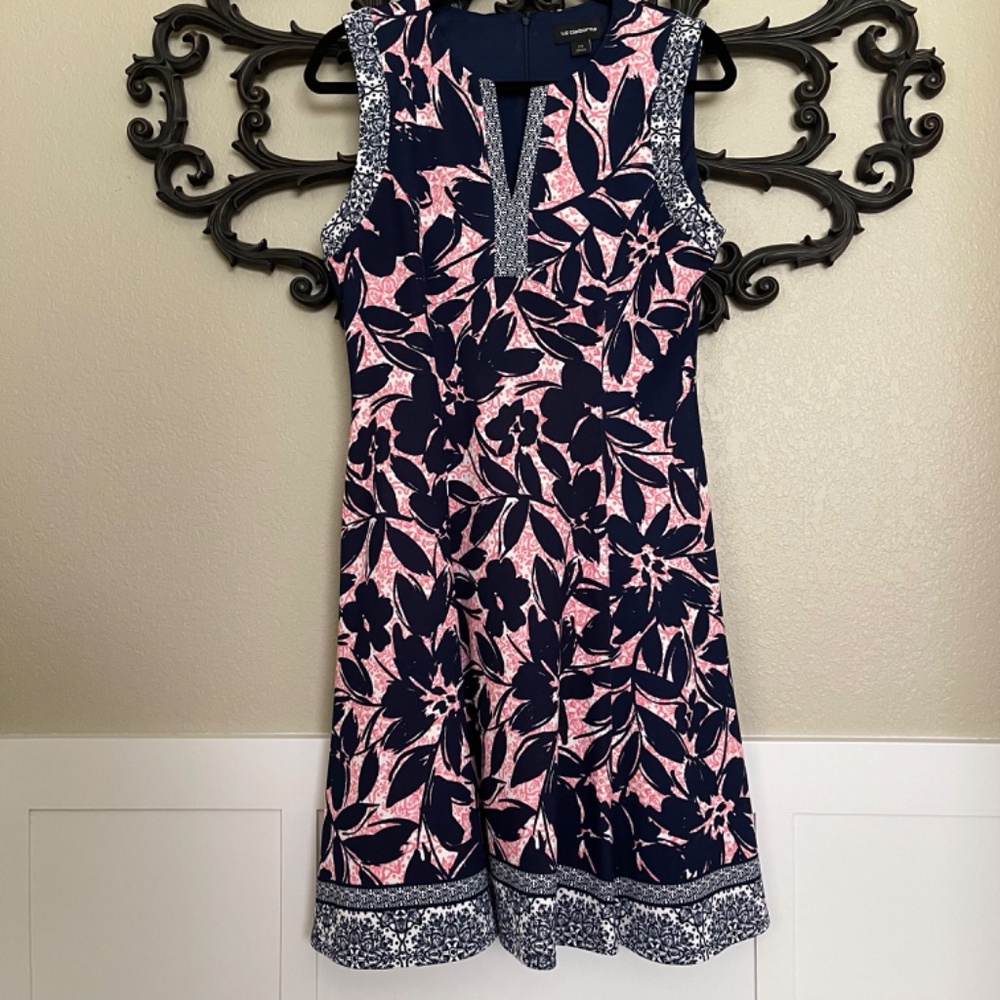 Liz Claiborne Floral Fit and Flare Sleeveless Dress Size 10 - Picture 3 of 16
